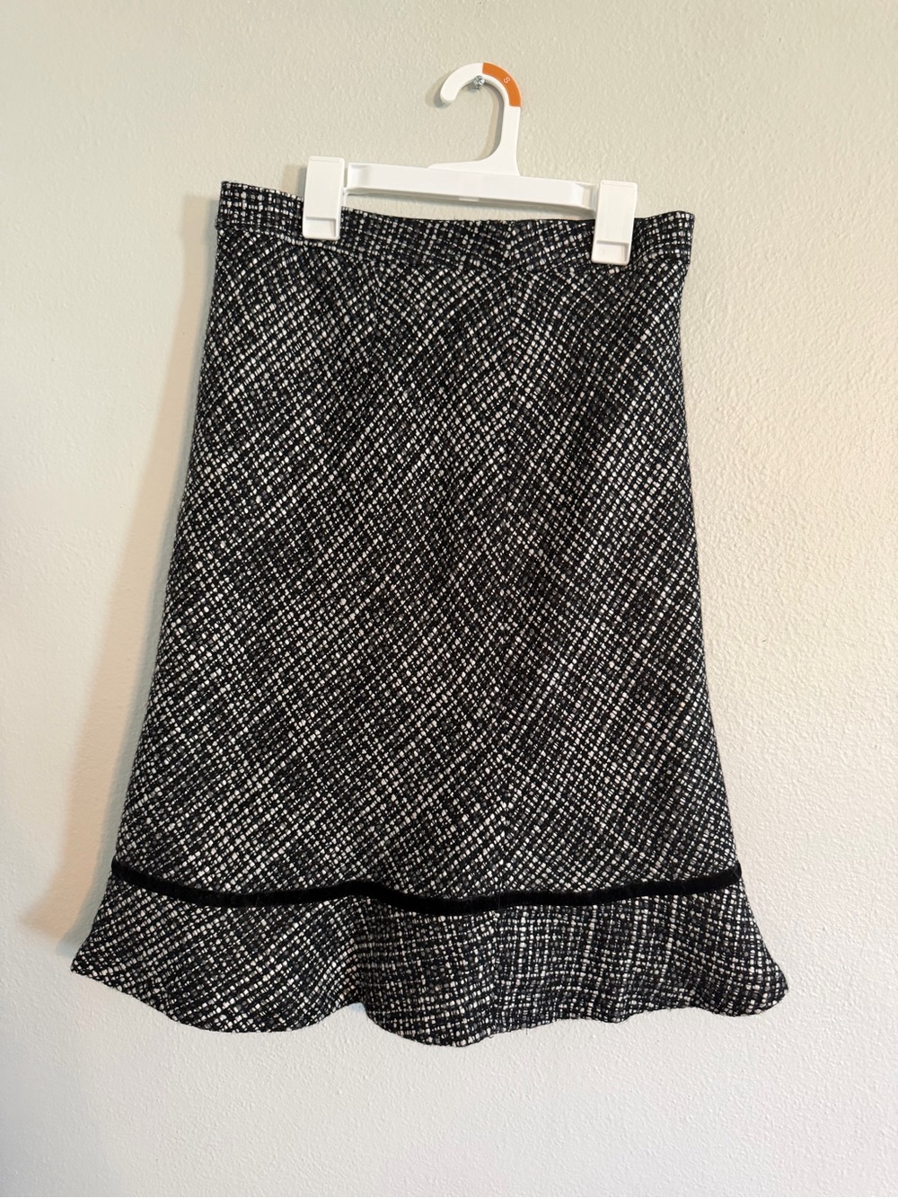 Vintage GAP Wool Tweed Velvet Trim Flounce Midi Skirt Black White Size 2
